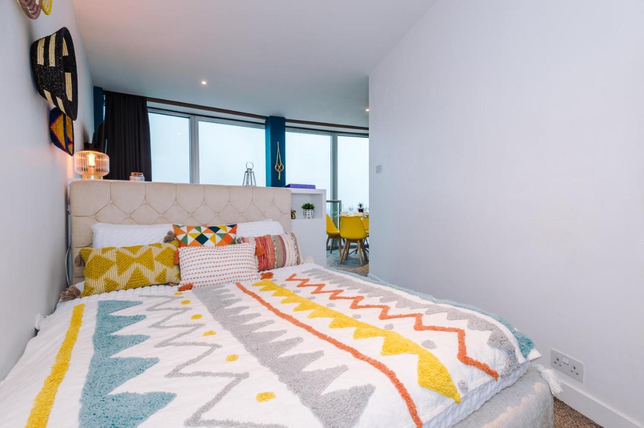 Luxury Right In The Centre! Incredible Panoramic Views! Ideal For Professionals Staying In Birmingham! Perfect For Long Stays! Appartamento