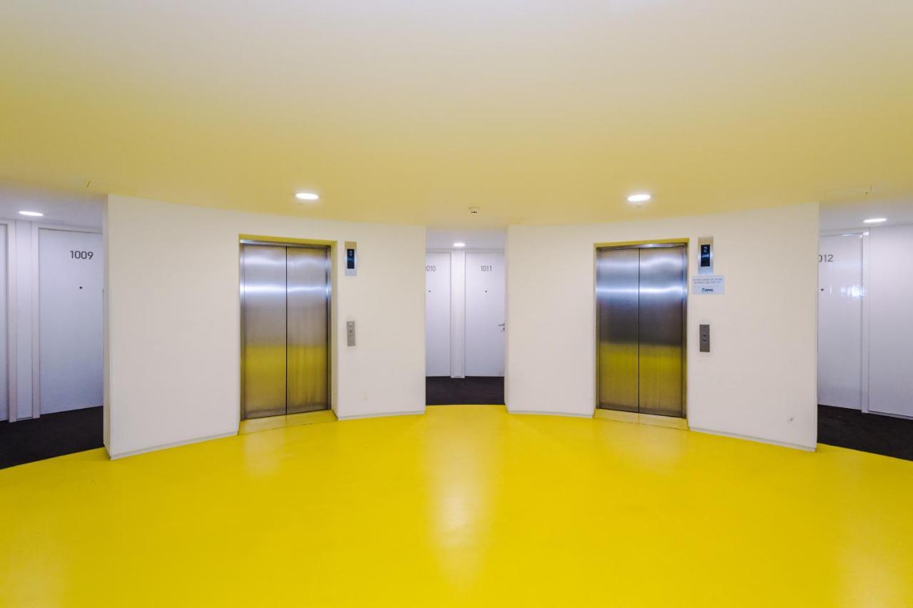 Luxury Right In The Centre! Incredible Panoramic Views! Ideal For Professionals Staying In Birmingham! Perfect For Long Stays! Birmingham